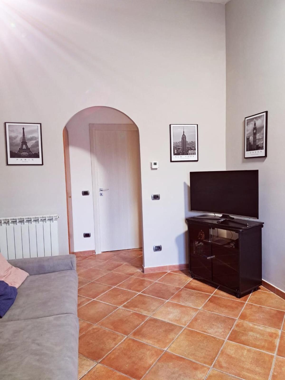 Apartment Roma Tor Vergata Con Giardino Екстер'єр фото