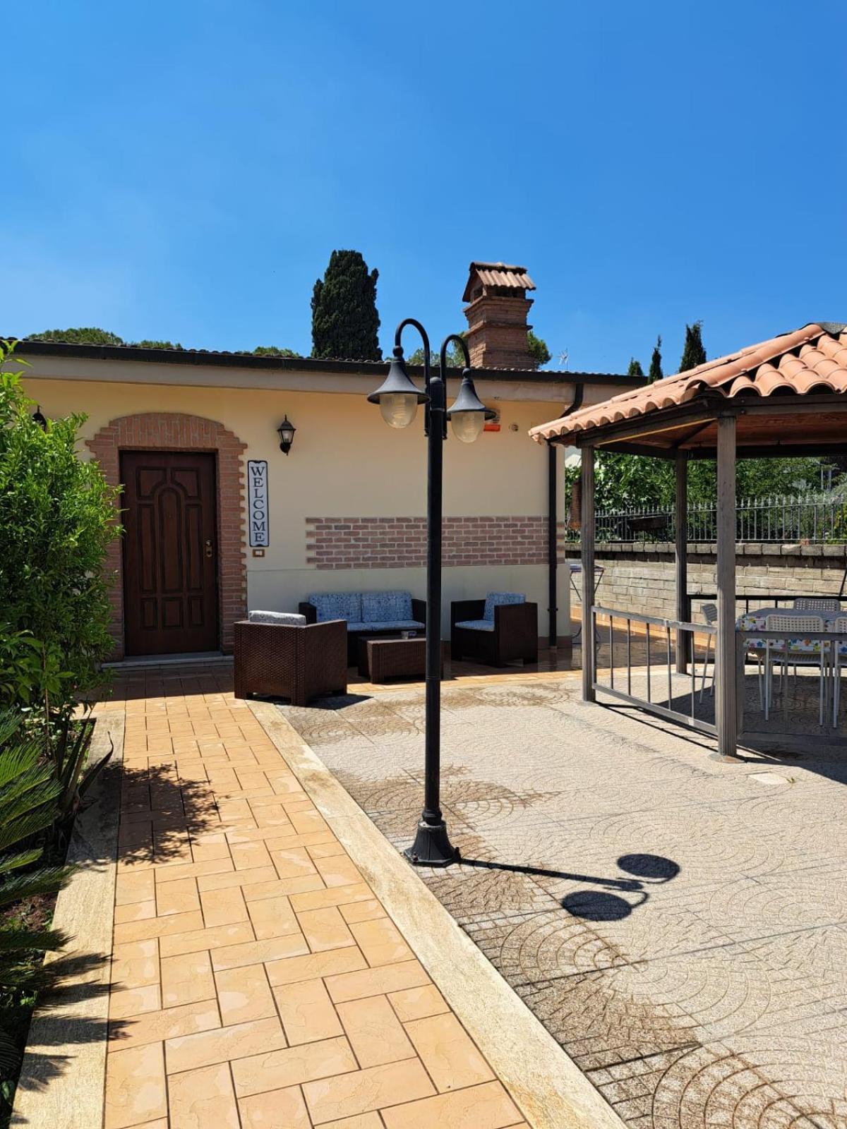 Apartment Roma Tor Vergata Con Giardino Екстер'єр фото